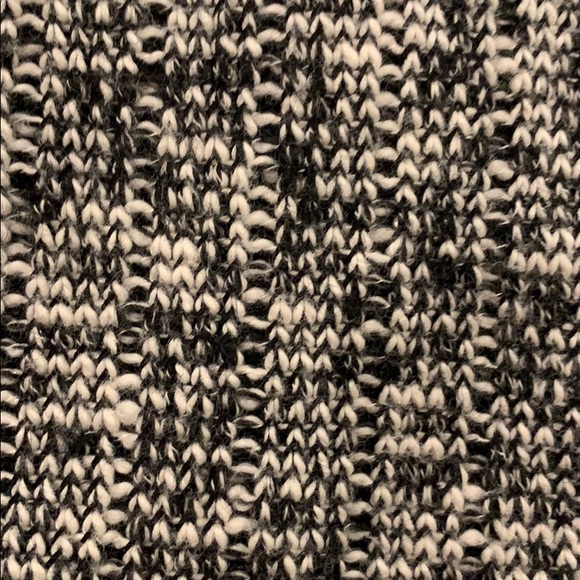 F21 Small Grey Sweater - Picture 4 of 4